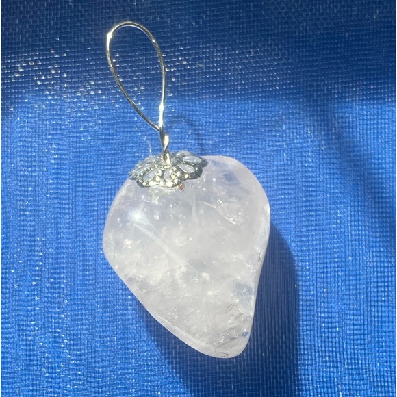 Jewelry - Clear quartz pendant